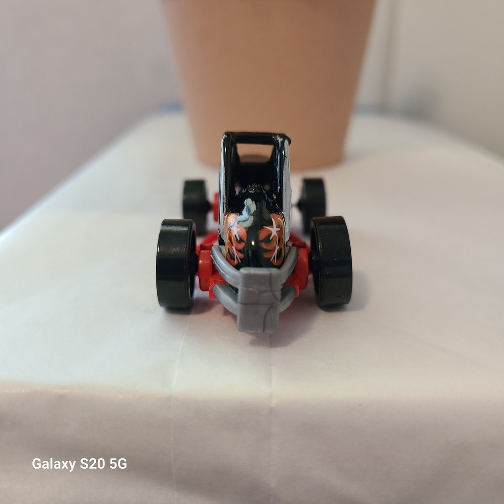 Hot Wheels Slideout Black Red Flames Race Car 1996 Diecast Toy Vehicle - Picture 4 of 6